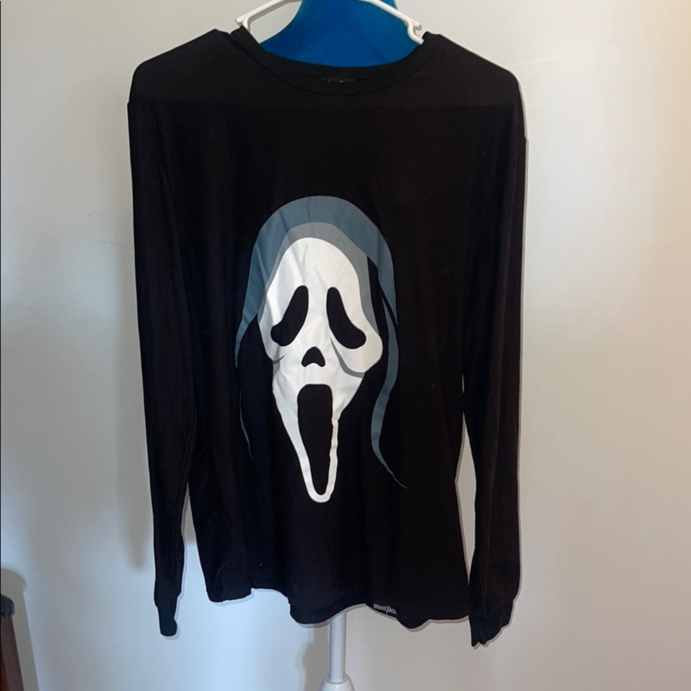 Black Long Sleeve Ghost Face Graphic Tee